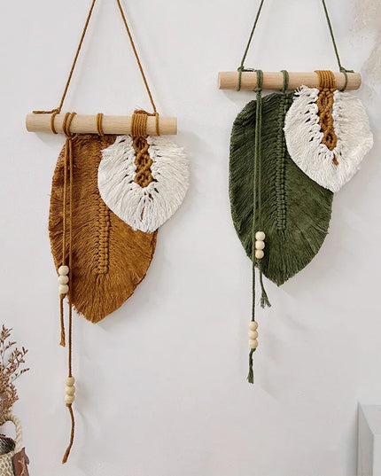 Small Macrame Wall Hanging Boho Woven Leaf Macrame Tapestry Wall Art for Bedroom Home Room Decor GIft for Women Girls