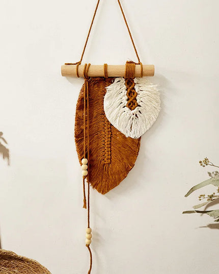 Small Macrame Wall Hanging Boho Woven Leaf Macrame Tapestry Wall Art for Bedroom Home Room Decor GIft for Women Girls