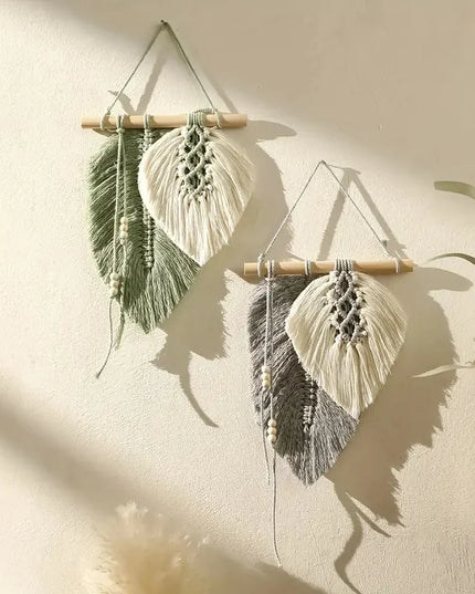 Small Macrame Wall Hanging Boho Woven Leaf Macrame Tapestry Wall Art for Bedroom Home Room Decor GIft for Women Girls