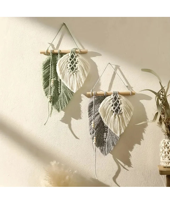 Small Macrame Wall Hanging Boho Woven Leaf Macrame Tapestry Wall Art for Bedroom Home Room Decor GIft for Women Girls