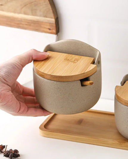 Japanese Style Ceramic Seasoning Jar Bamboo lid Spice jar With Spoon Kitchen Sugar Salt Spices Storage Box Household Container
