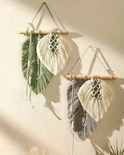 Small Macrame Wall Hanging Boho Woven Leaf Macrame Tapestry Wall Art for Bedroom Home Room Decor GIft for Women Girls