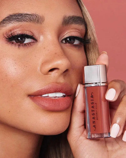 Natural Nude Matte Lip Glaze Long-Lasting Hydrating Without Drying Out 4 Colors Waterproof Lip Gloss For All Skin Tones