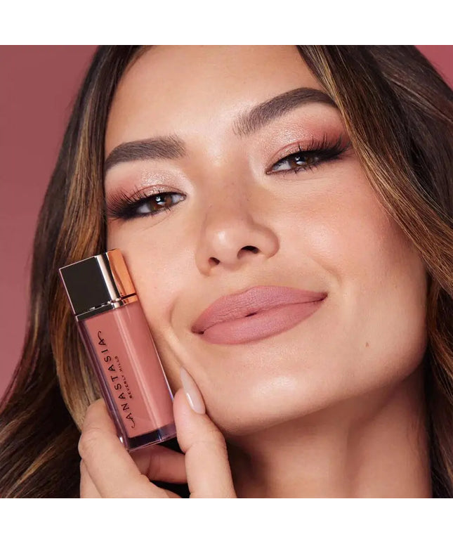 Natural Nude Matte Lip Glaze Long-Lasting Hydrating Without Drying Out 4 Colors Waterproof Lip Gloss For All Skin Tones