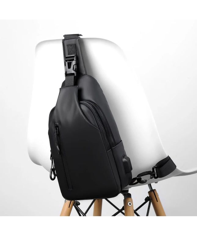 Multifunctional chest bag, men's cross bag with USB charging port and adjustable shoulder strap, suitable for daily commuting