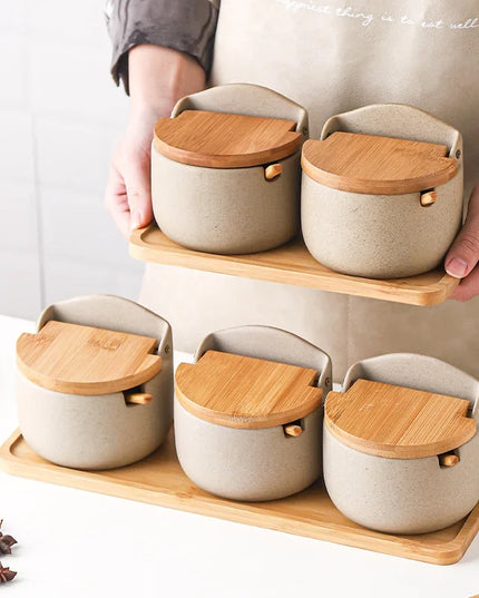 Japanese Style Ceramic Seasoning Jar Bamboo lid Spice jar With Spoon Kitchen Sugar Salt Spices Storage Box Household Container